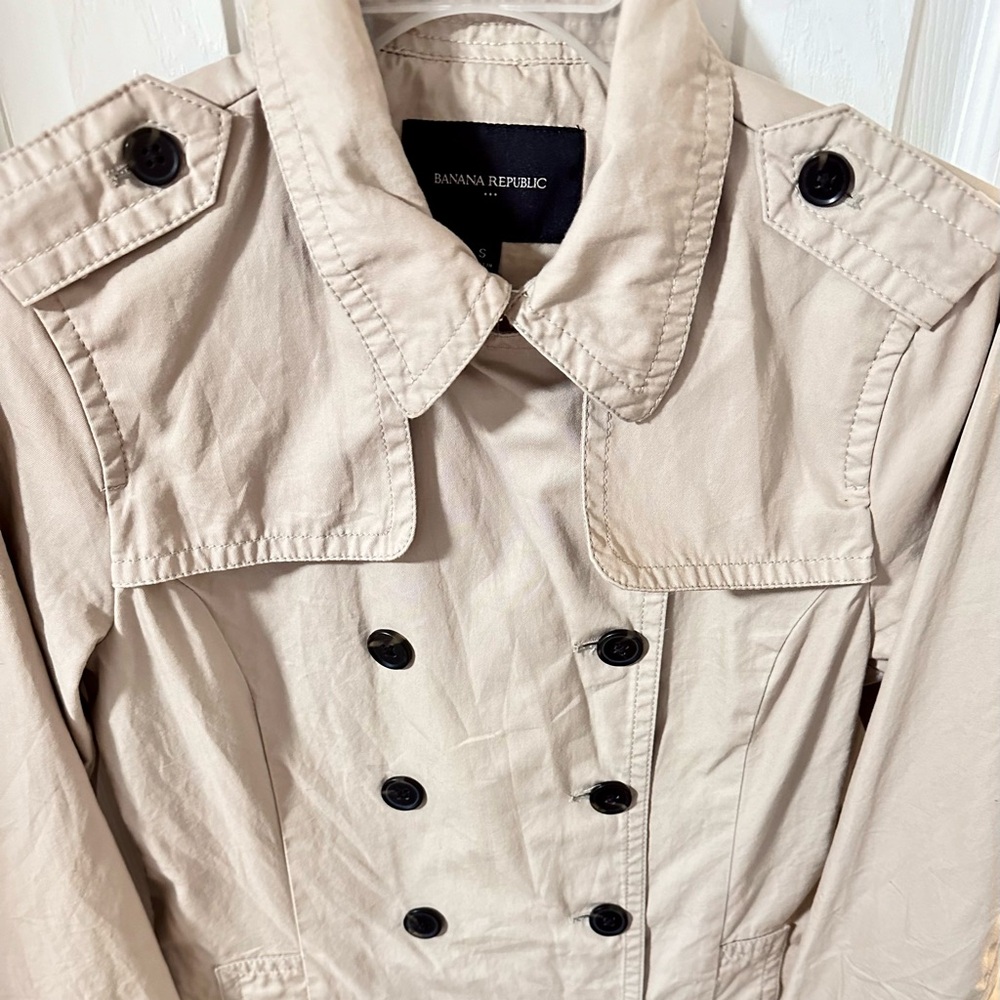 Banana Republic Woman’s Classic Trench